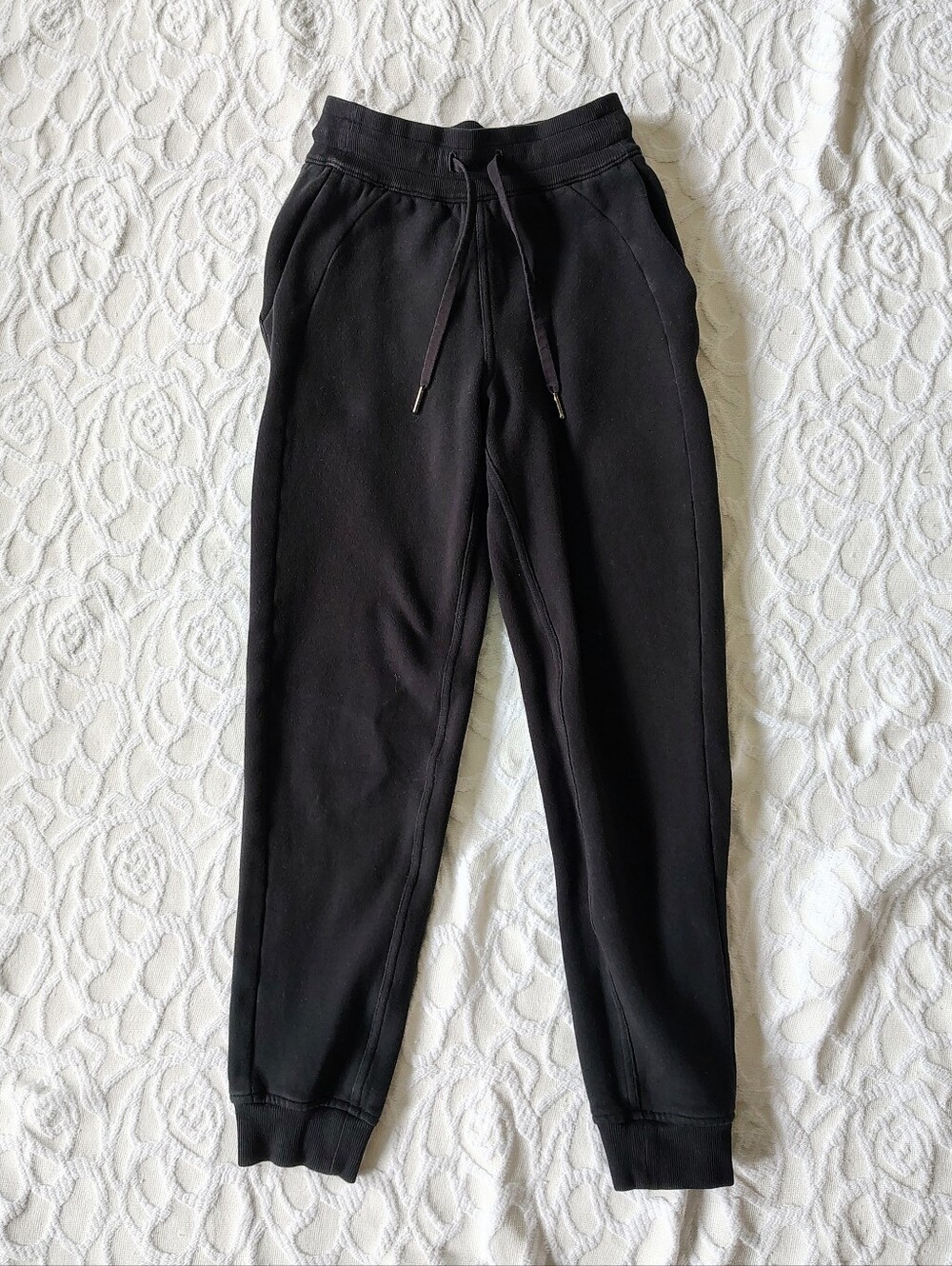 Lululemon Scuba Jogger Pant 0 Black